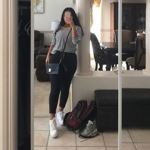 Meet your Posher, Ellena